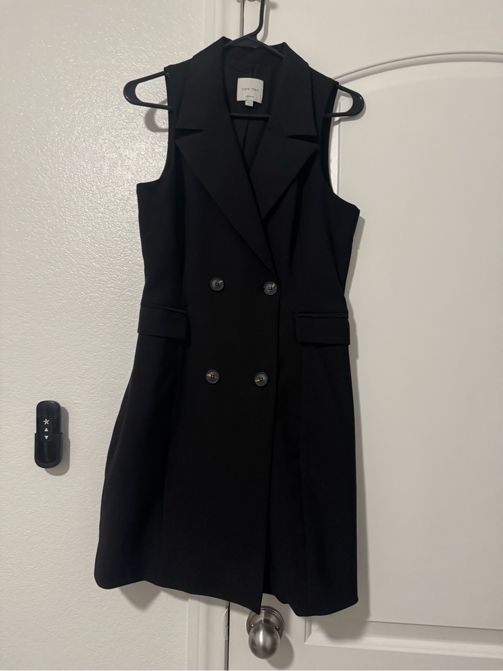 Love Tree Black Sleeveless Double-Breasted Blazer Dress Vest